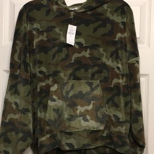 Women’s AE camo hoodie